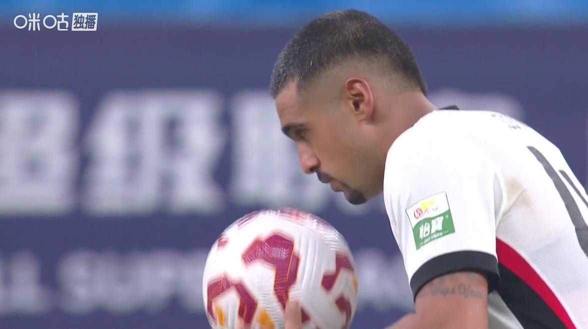 中超最新积分榜：争冠3队仍差3分，上港率先破60分，保级4队差2分