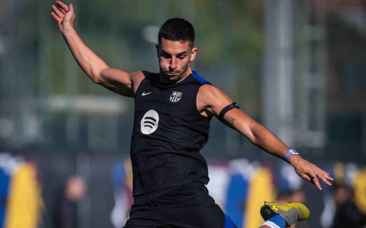 马卡:费兰和拉菲尼亚缺席欧冠赛前训练,将缺战奥林匹亚科斯