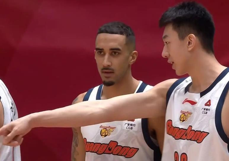 王少杰租借合同到期，广东队多少钱能