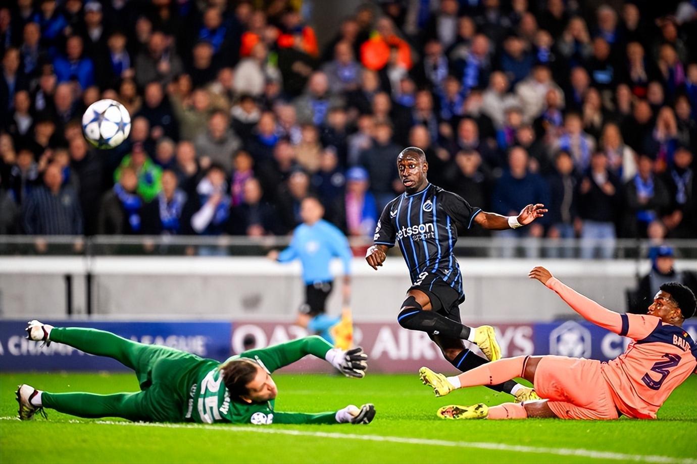 33！亚马尔独造2球，巴萨逃过绝杀+欧冠