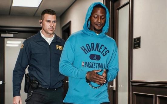 詹姆斯牵涉进赌博案肖华被国会议员问责报告！