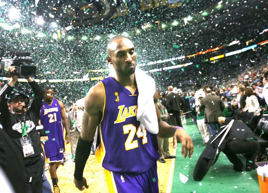 总决赛拿3双有多难黑曼巴0次，篮球之神0次，一人独一档拿11次