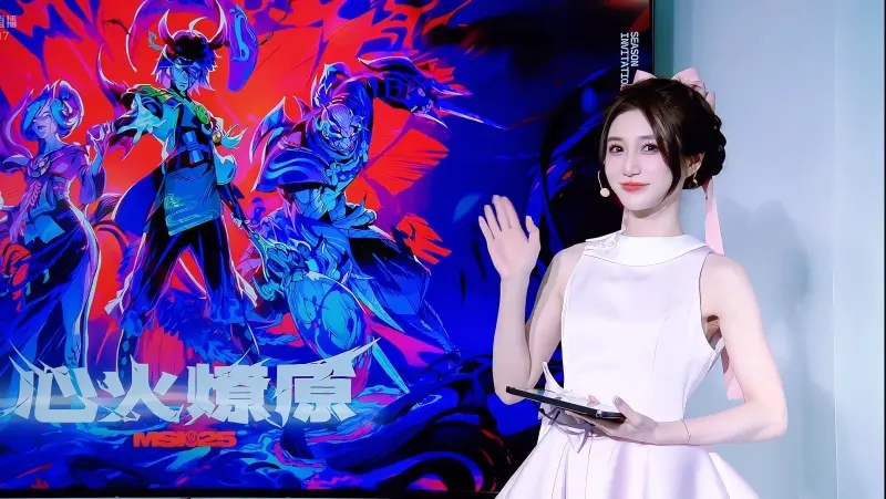 LPL互动女主持小悠晒照：调时差失败两天睡了3小时