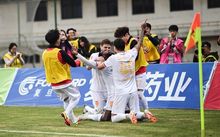 重庆，终于又有了中超球队！中甲赛季落