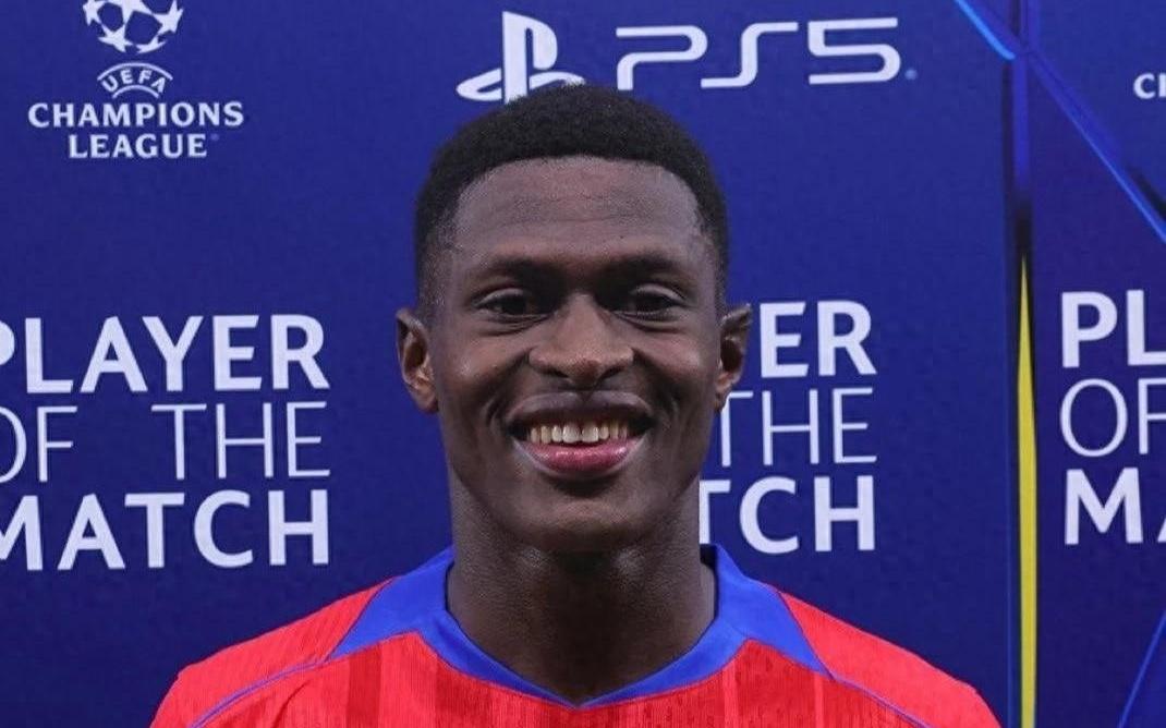 从边路好手到欧冠主角!23岁巴黎球员正冲击世界最佳左后卫宝座