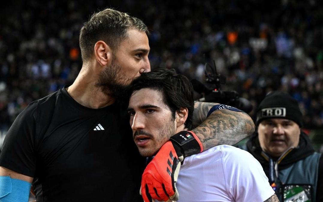 多纳鲁马谈托纳利：手机里有好多他的