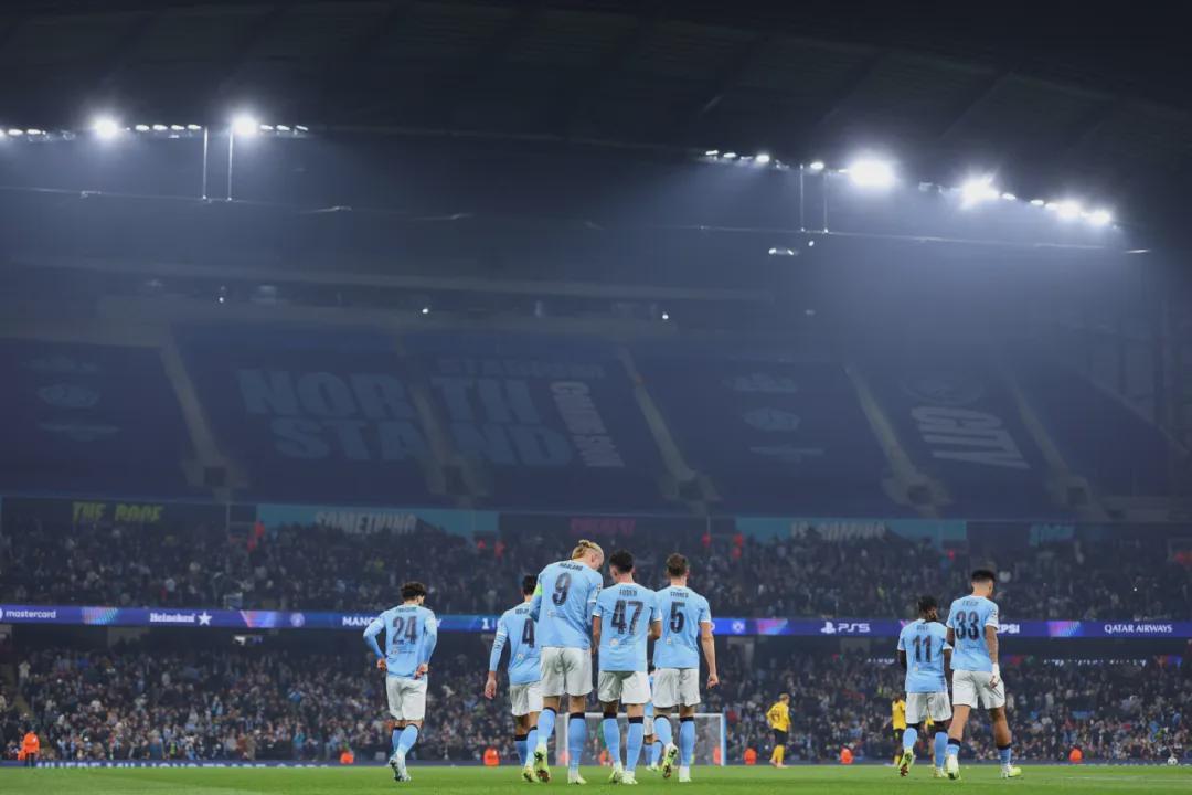 英超疯狂！欧冠前8霸榜！1.8亿巨星刷新历史纪录，仅次于梅西