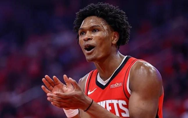 挑战文班阿门汤普森:我认为我是联盟中防守最好的球员