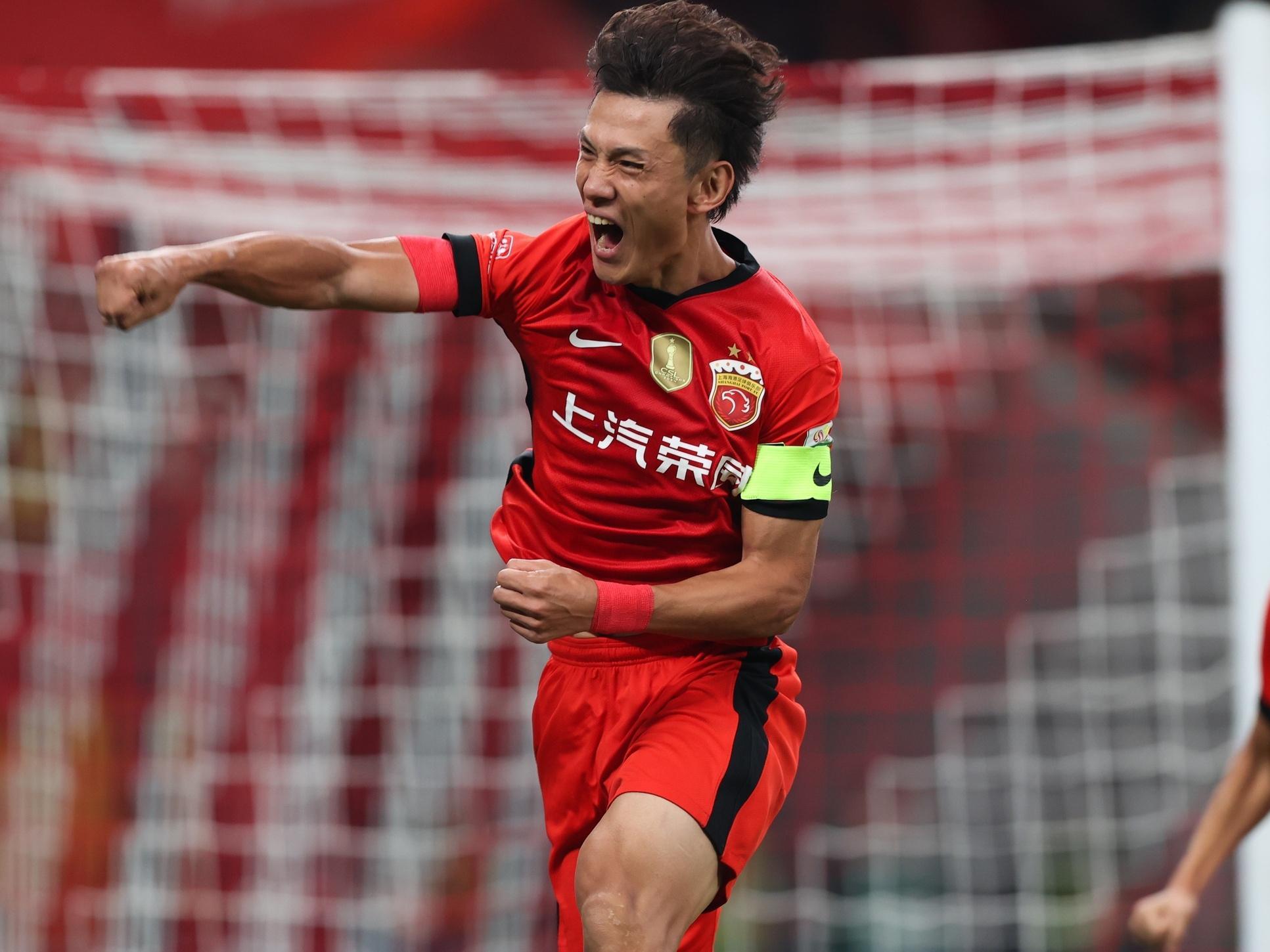 中超冠军提前归于上海，蓉城家门口翻车，海港末轮战平即可卫冕