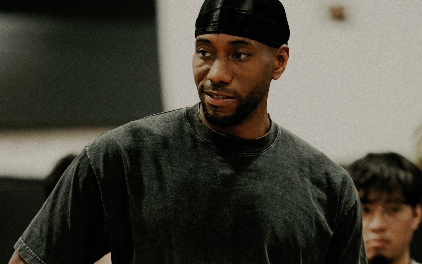 伦纳德突然离队，至少缺席两场比赛！快船队危险了