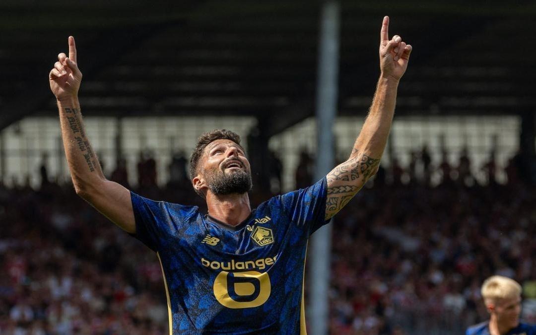 38岁360天，吉鲁成为法国足坛历史上最年长的欧战进球者