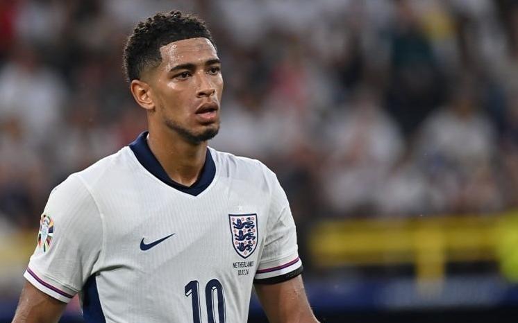 阿森纳双星闪耀，英格兰20豪取七连胜