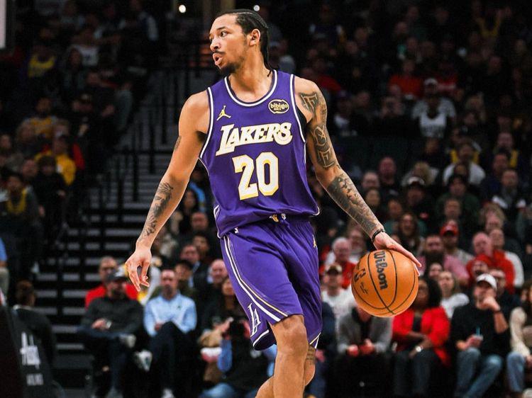 祖母打两份工，他迫切想打NBA，湖人双向球员复刻流感之战！