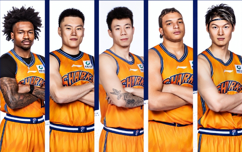 CBA又杀出一黑马！反超广东升至第3，辽宁输32分，送卫冕冠军登顶