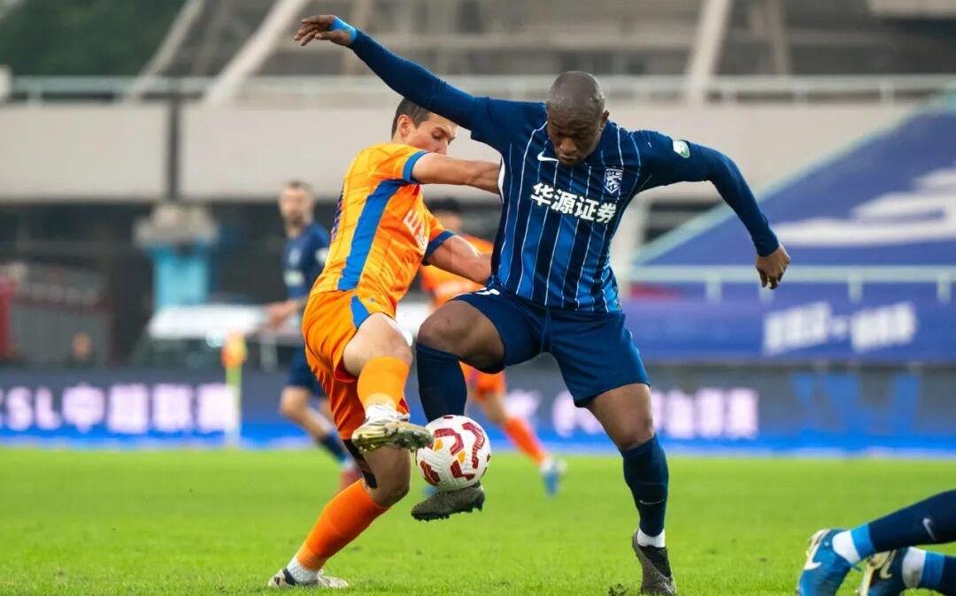 中超收官！海港三连冠梅州降级，武汉三镇第13