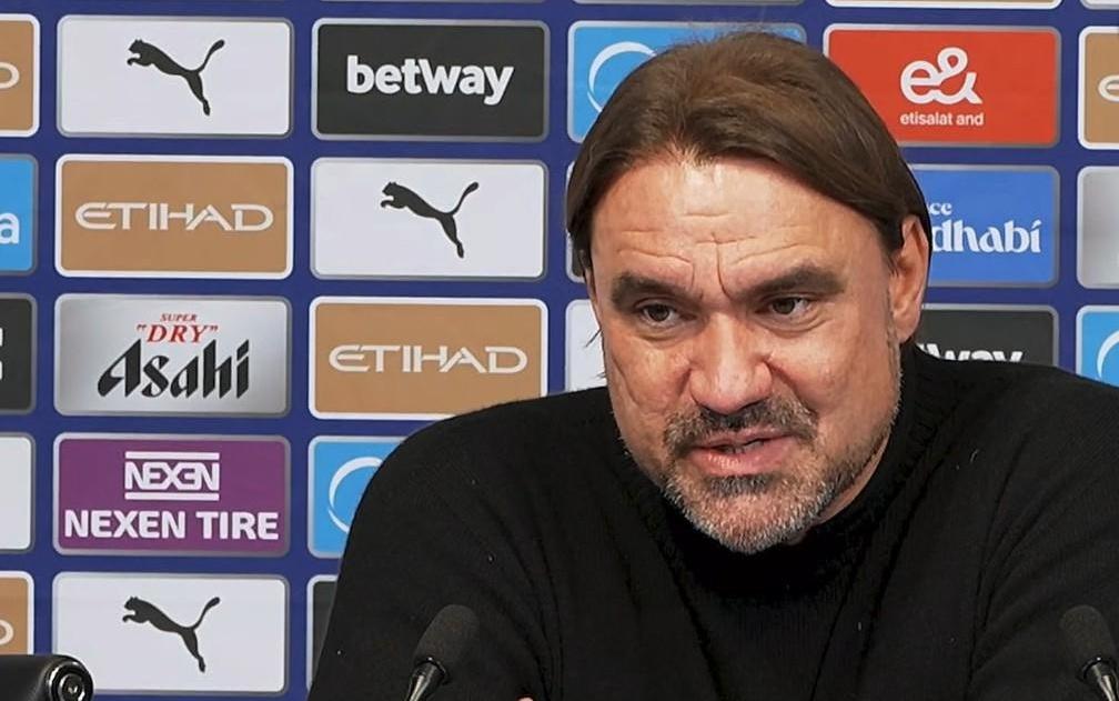 法尔克：多纳鲁马倒地原因显而易见球员应接受体育精神教育