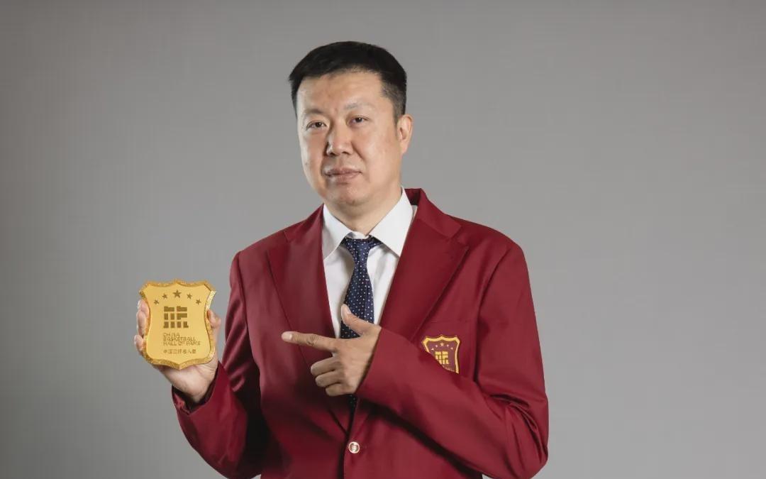 中国篮协：热烈祝贺王治郅