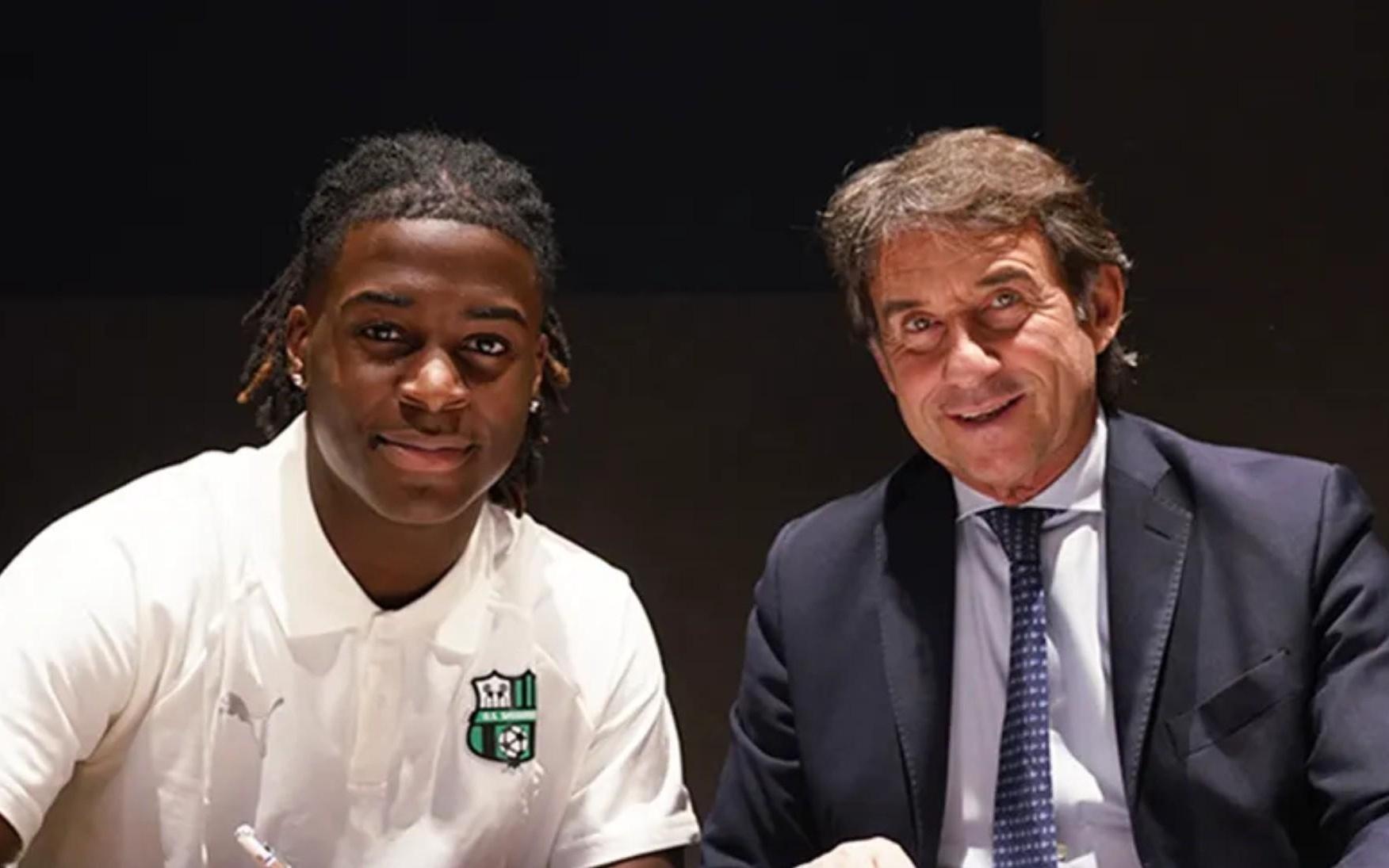 官方：萨索洛签下马赛中场达里尔巴科拉据悉转会费1200万