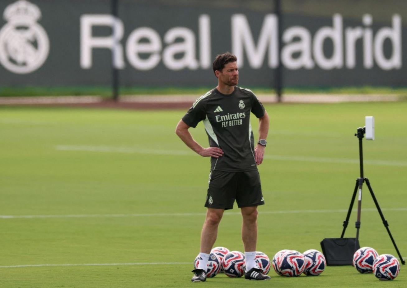 14亿欧皇马远征欧冠：12小时路途+凌晨1点抵达对手全队1273万欧