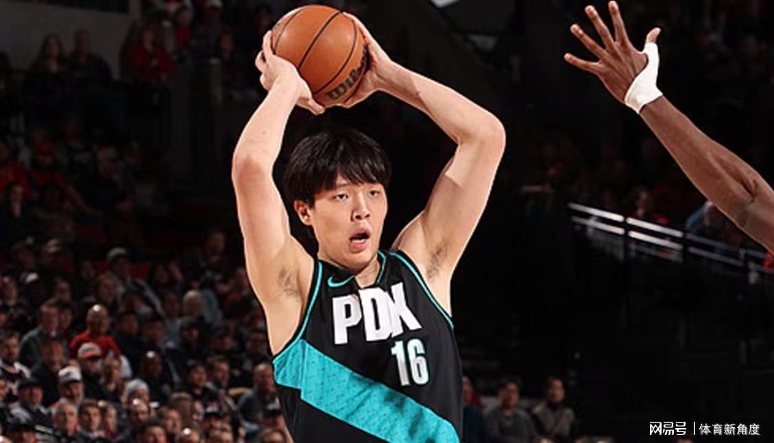 NB！杨瀚森2+1帅翻全场！NBA生涯最强一役...