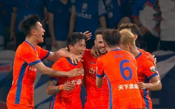 海牛2连客战保级对手，李霄鹏平局大师韩鹏瓶颈期泰山练兵新星