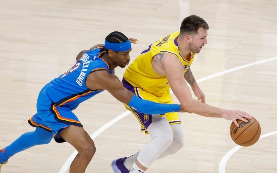 爆冷输2分，意外输5分！NBA霸主倒下，这一次联盟终于要妥协了