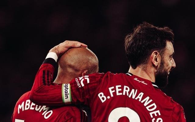 胜利就是最佳礼物，B费：为曼联出战300场最好的庆祝方式