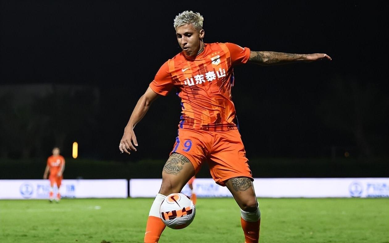 比赛还没开打，鲁能却接连迎来3个致命坏消息，取胜申花彻底悬了