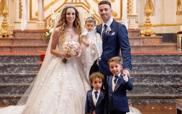 利物浦对阵狼队，若塔儿子担任球童