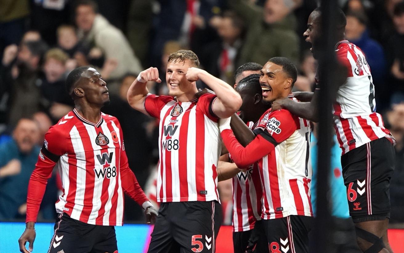 22！大黑马94分钟绝平，阿森纳被逼平痛失好局，10连胜戛然而止