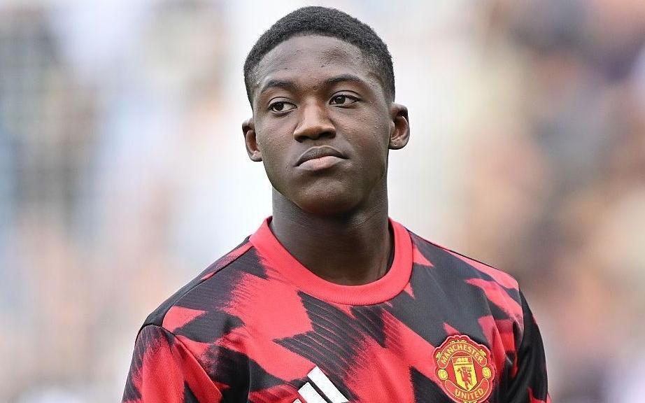 米体：为应对中场危机，那不勒斯有意引进梅努和佩莱格里尼