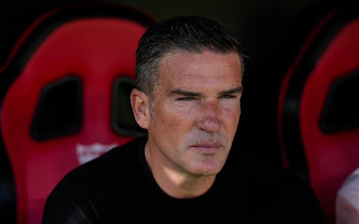 官方：皇家奥维耶多解雇主教练卡里翁10月上任执教9场0胜