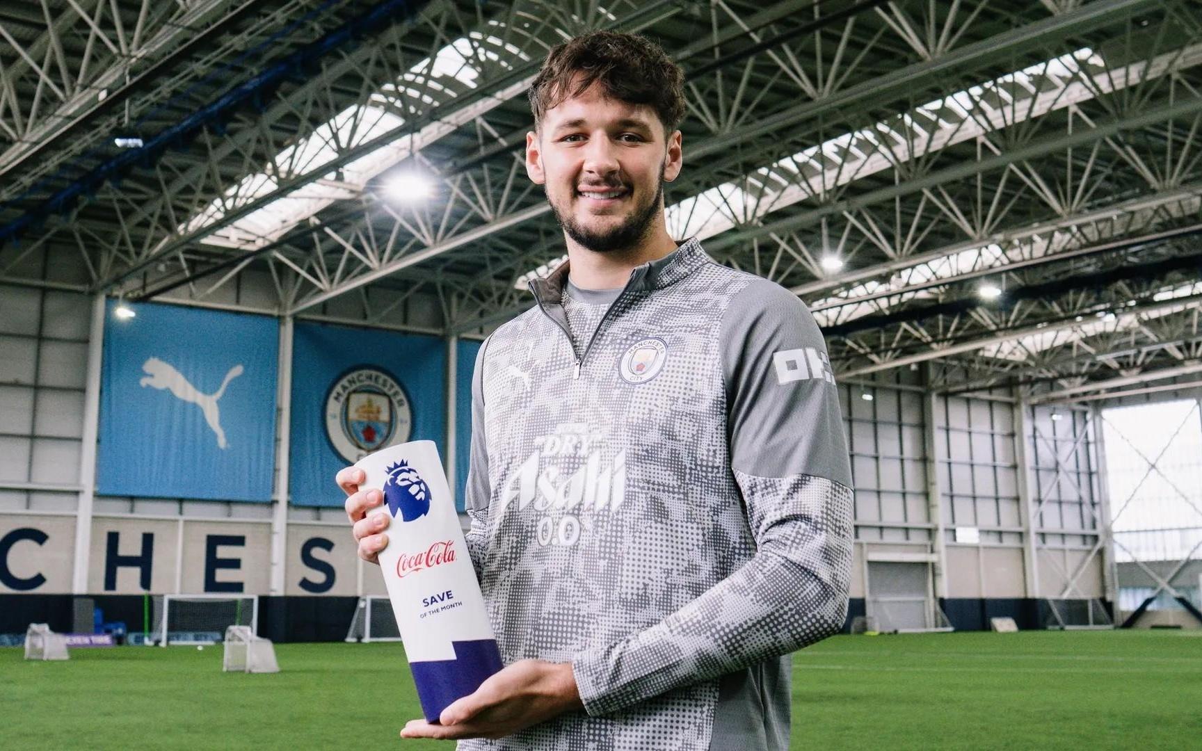 英超8月最佳扑救：特拉福德左手挡出布莱顿近距离射门