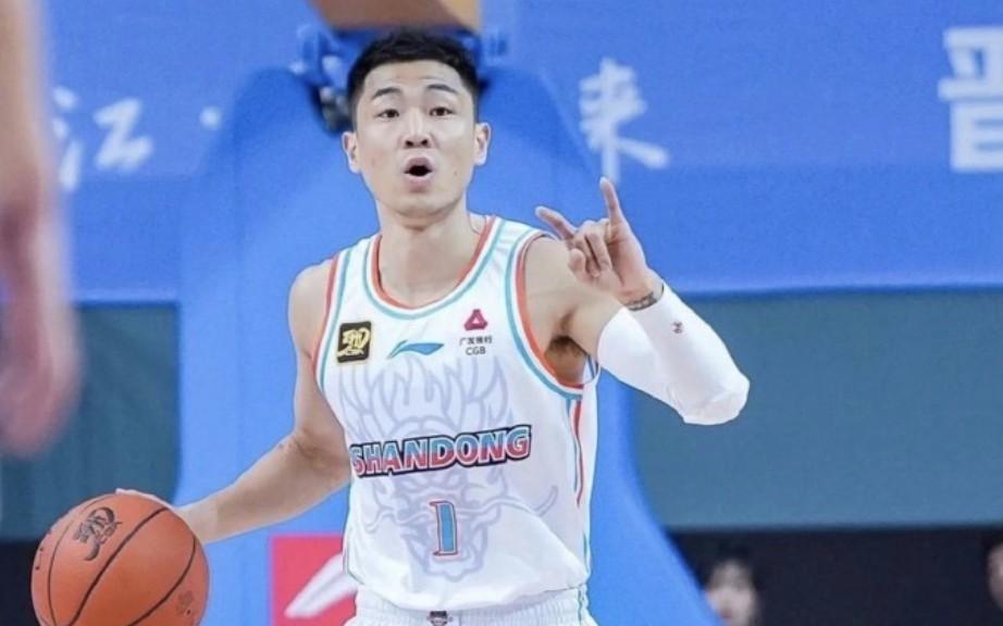 客战广厦，记者：山东队高诗岩、鲍威尔因伤缺席珀塞尔复出