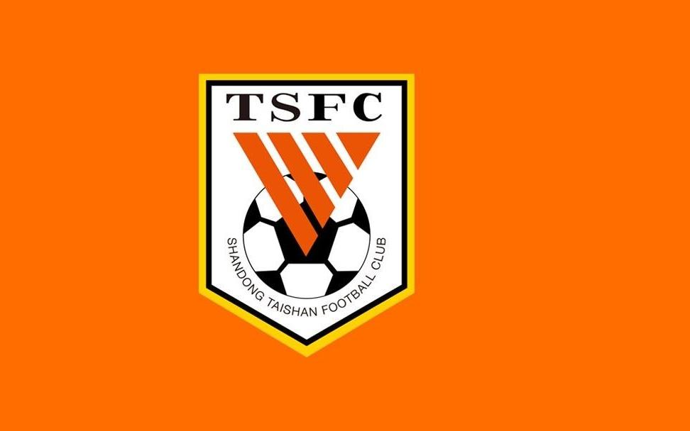 记者：因青岛大雨，泰山队赛前踩场训练取消