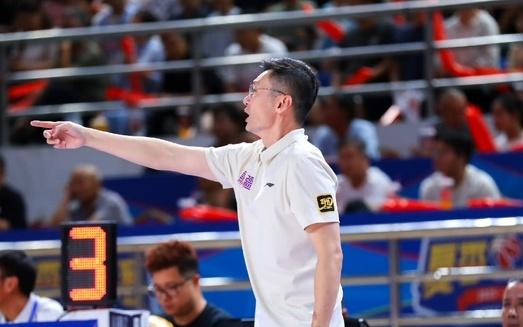 正式确定！火箭队后卫加盟新疆男篮，携手齐麟，刘炜冲击前四