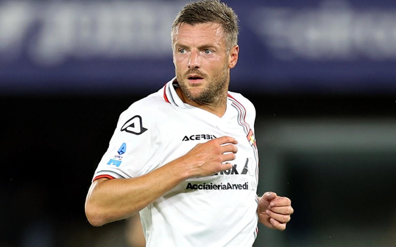 官方：瓦尔迪因肌肉拉伤接受检查，周日比赛前将进一步测试