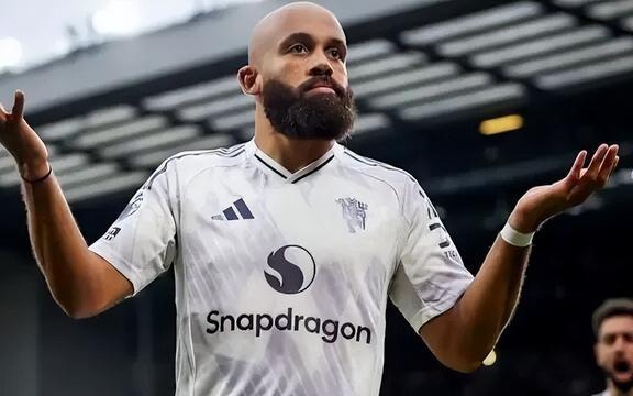 取代B费！曼联7500万强援成新大腿9场4球领跑全队