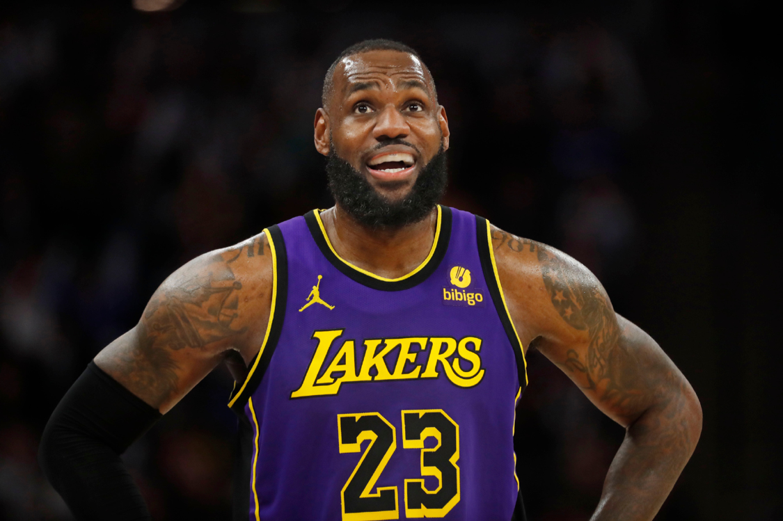 詹姆斯养伤期间，湖人连门票都卖不过爵士