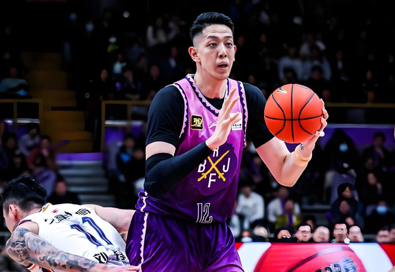 2名CBA顶薪球员没有通过体测！球迷：顶级球员就这水平