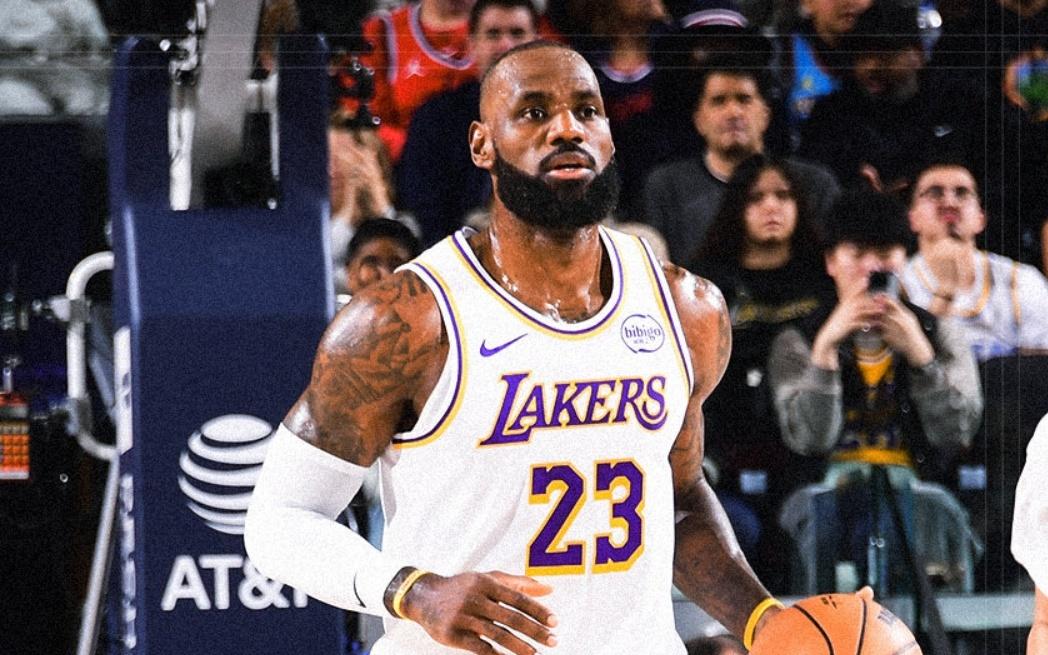 詹姆斯准三双，湖人惨败开拓者！杨瀚森3分钟1失误，湖人难守前六