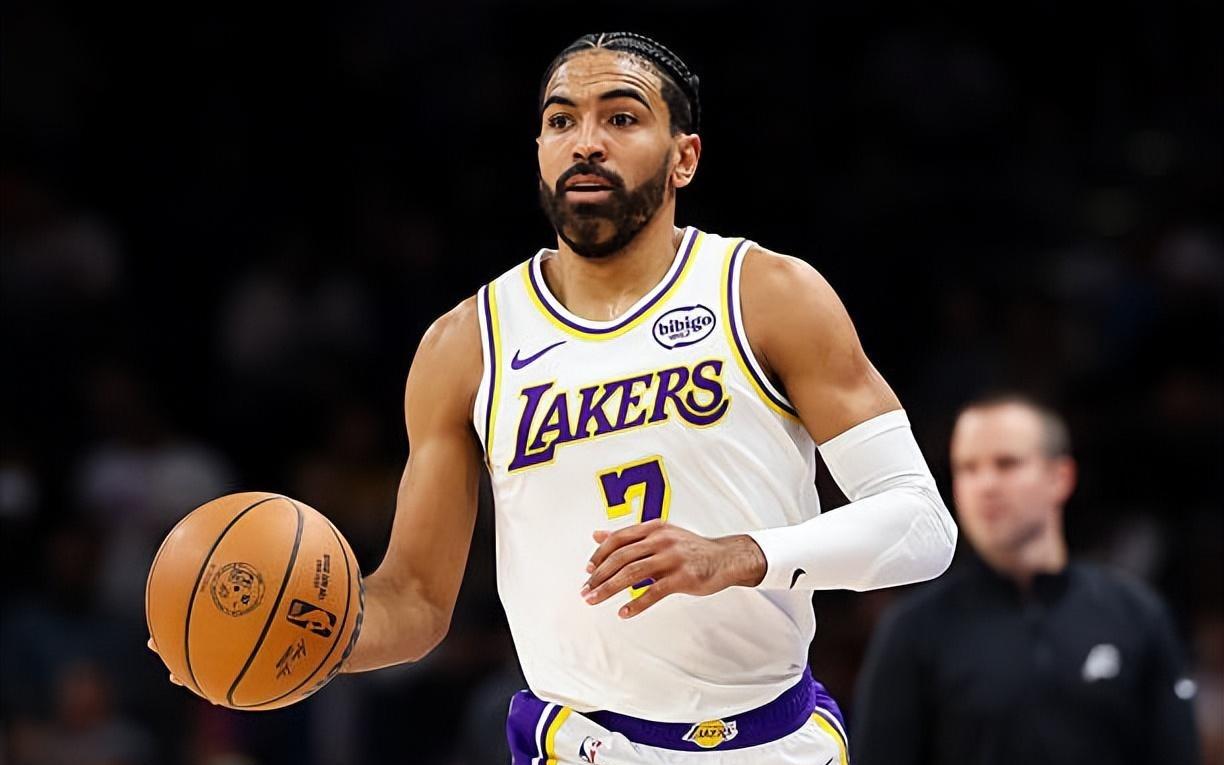 太理想化了吧湖人球迷真的指望毫无得分能力的替补后场拯救球队