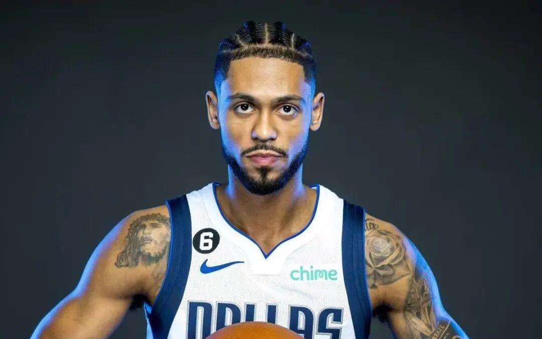 45岁姚明可以领养老金了，但福利还不止这些