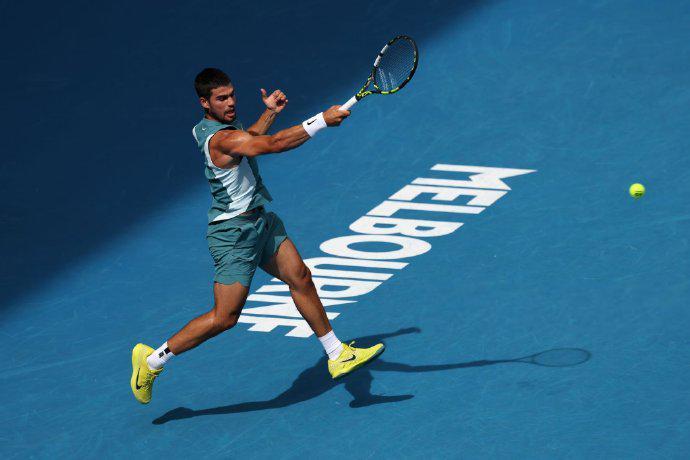 累计第一52周，阿尔卡拉斯回顾精彩2025！