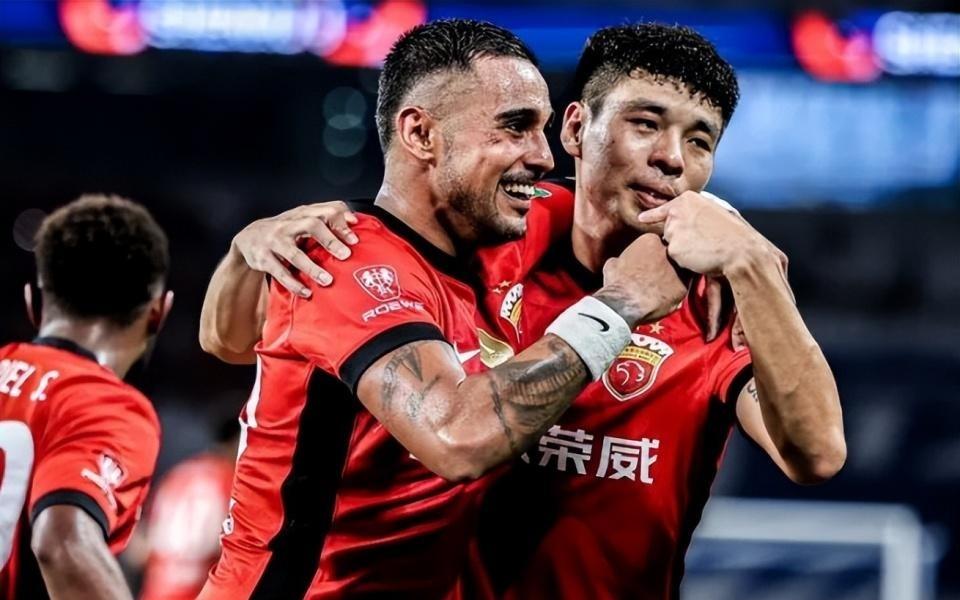 中超大结局：上海海港夺冠，法比奥荣膺金靴，梅州、亚泰降级