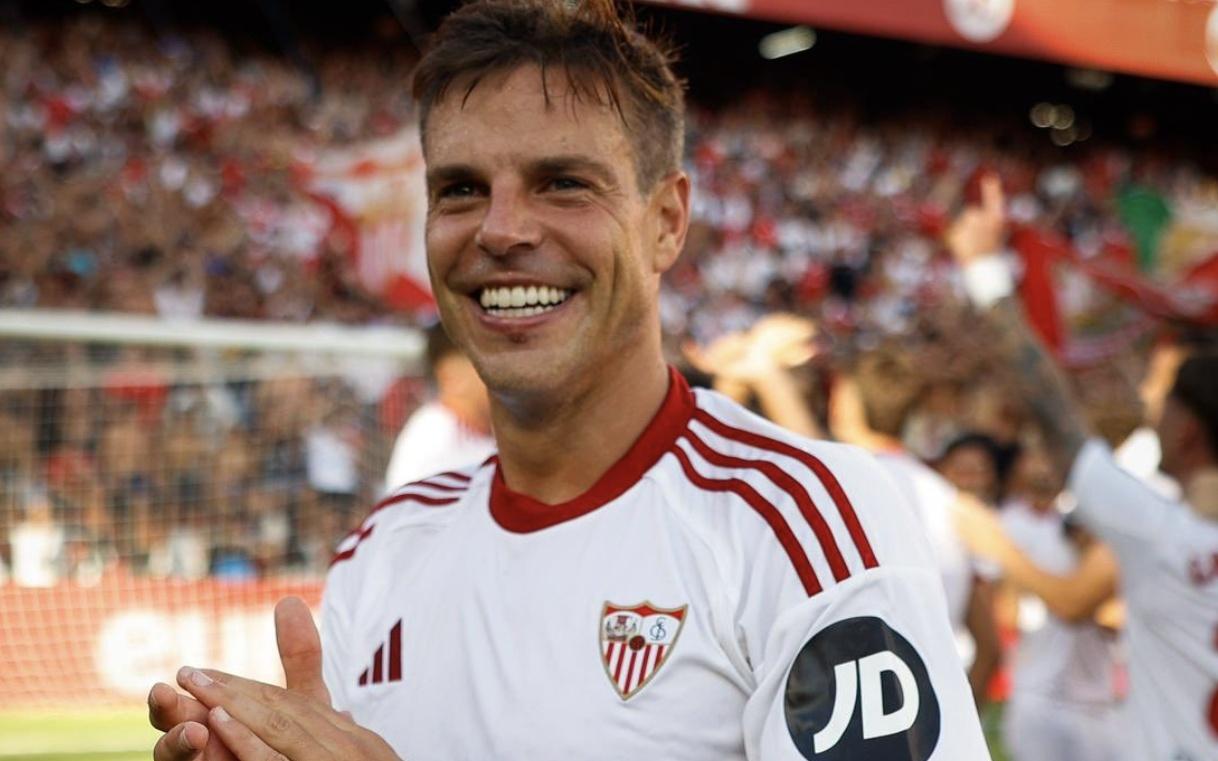 AZP：很少有球队能以4比1击败巴萨仍然在关注蓝军比赛