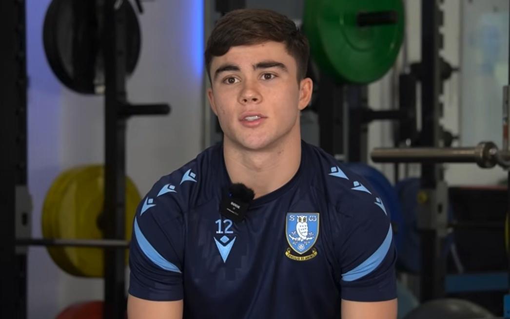 曼联小将阿马斯：努诺门德斯可能是世一左，我会模仿他踢球