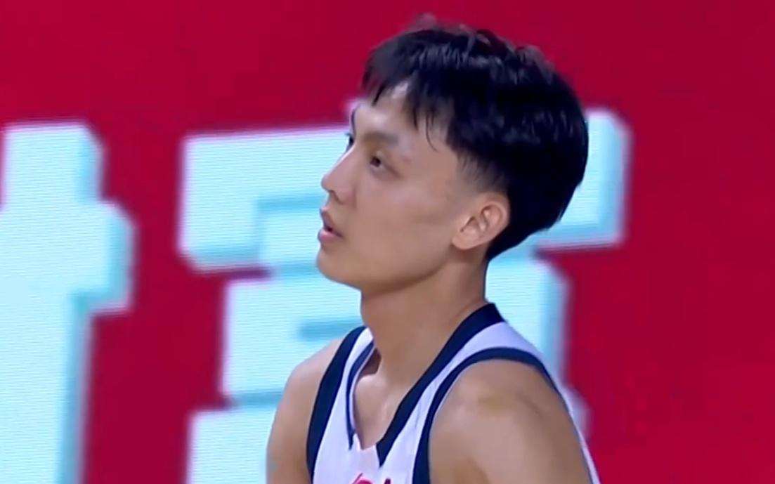 广东半场3829同曦！焦泊乔砍10+8，徐杰9分，胡明轩终于复苏