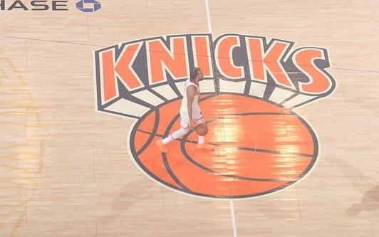 尼克斯主场被嘘布伦森：问题很多但关键在于愿不愿意真正去做