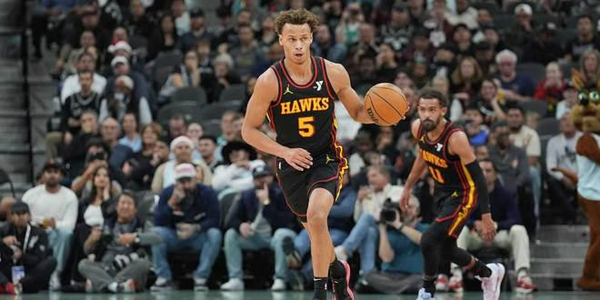 压哨续约！30年一见的抢断王，4年1亿美元，8号秀，真逆袭成功了